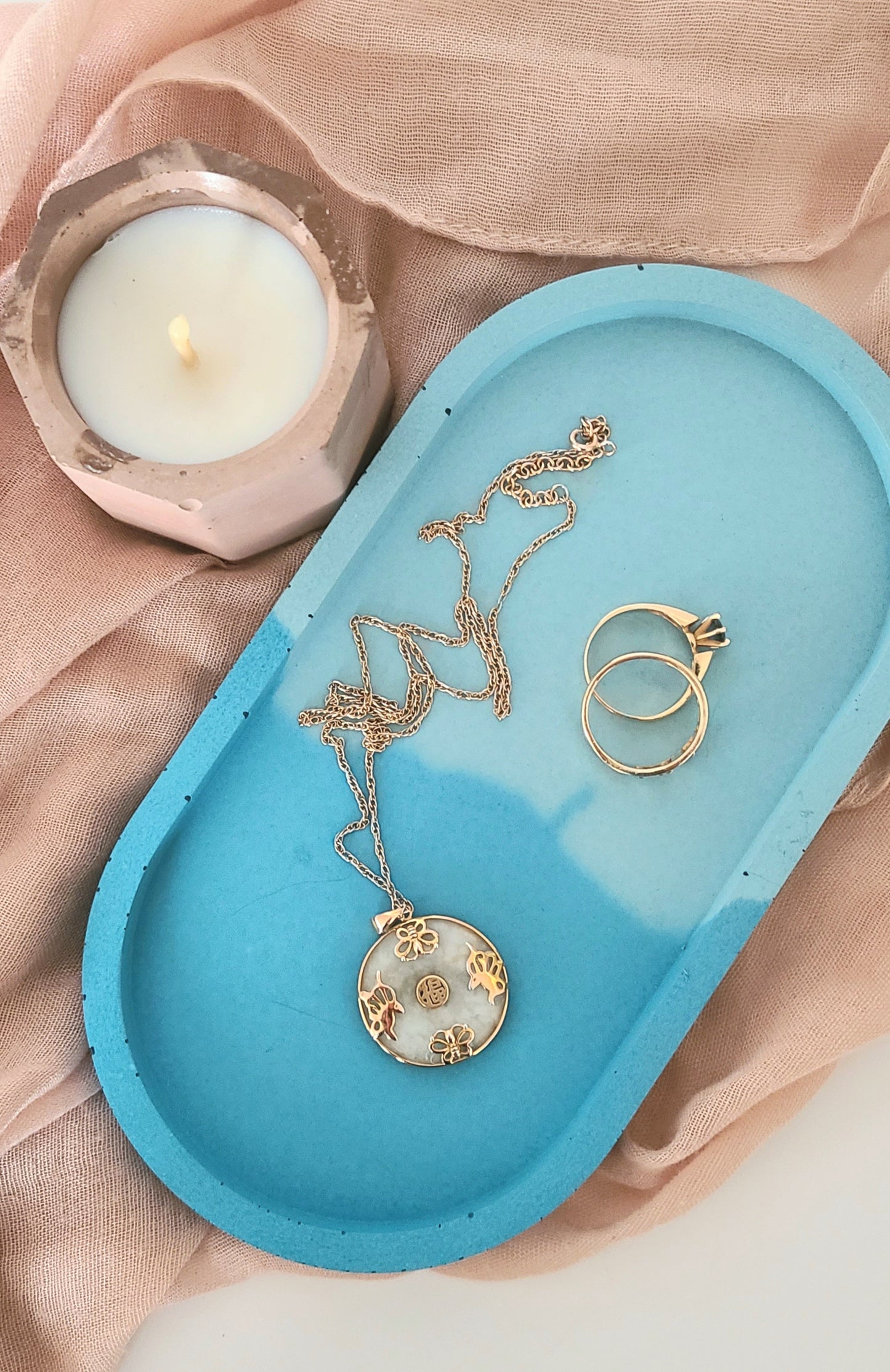 Minimalist Tray